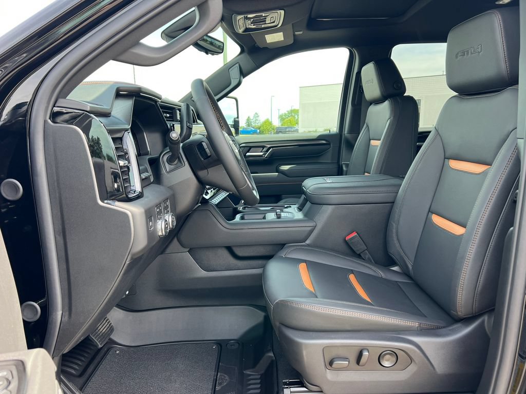 New 2026 GMC Sierra 2500 AT4 w/ AT4 Premium Plus Package AWD/4WD image 4