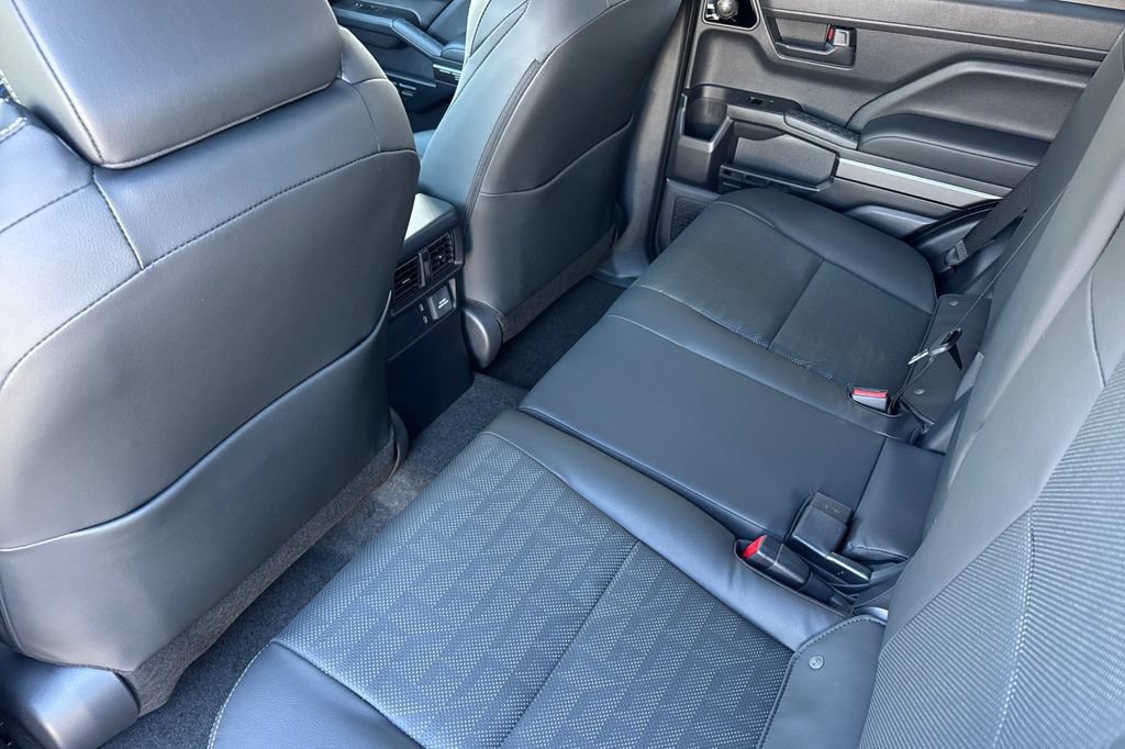 New 2026 Toyota 4Runner TRD Off-Road Premium AWD/4WD image 9
