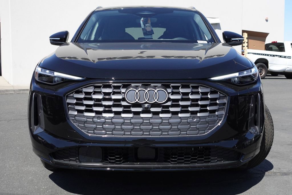 New 2025 Audi Q5 Prestige image 4