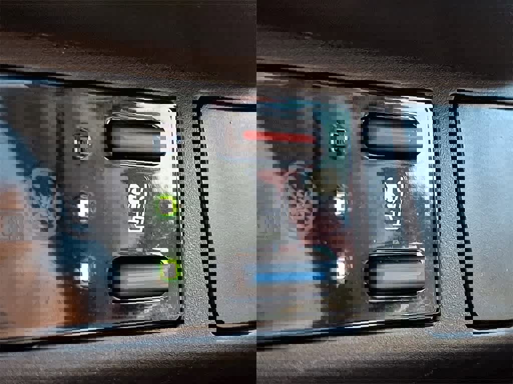 Used 2019 Toyota RAV4 Adventure image 19