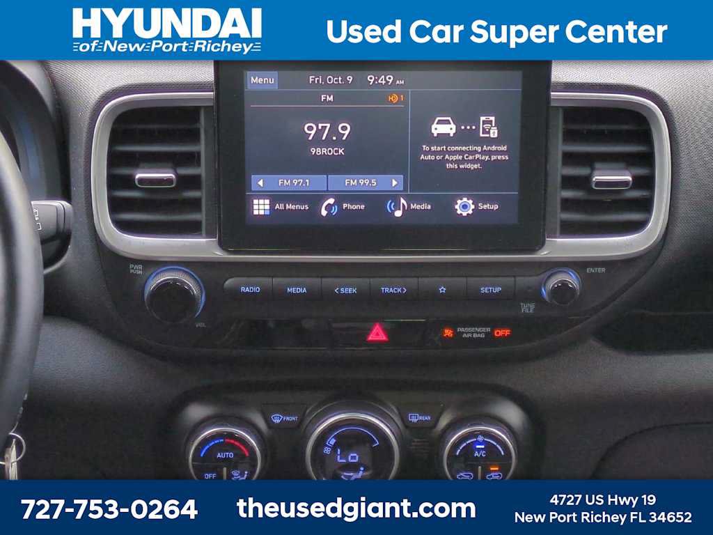 Certified 2023 Hyundai Venue SEL FWD image 18