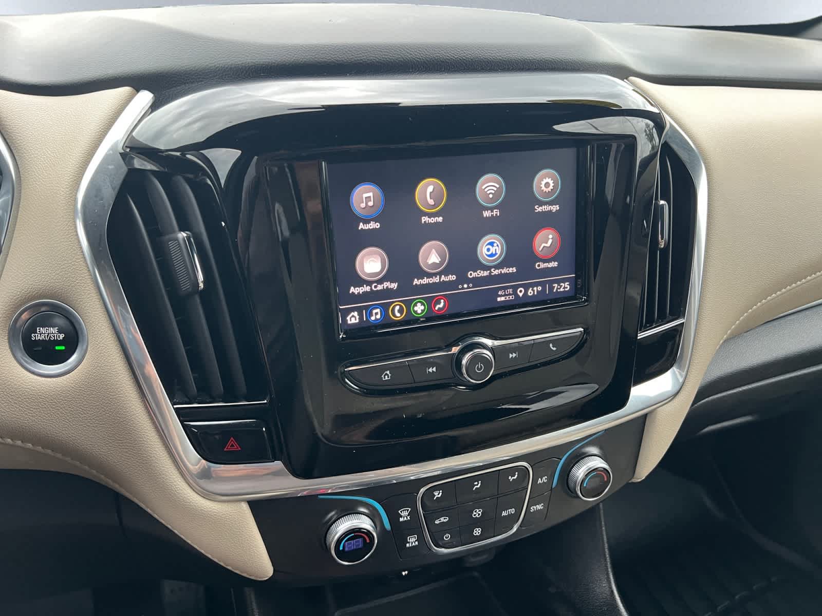 Used 2023 Chevrolet Traverse LS AWD/4WD image 14