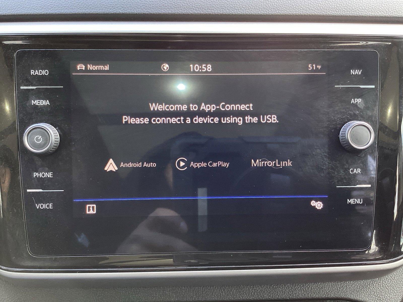 Used 2023 Volkswagen Atlas SEL R-Line image 22