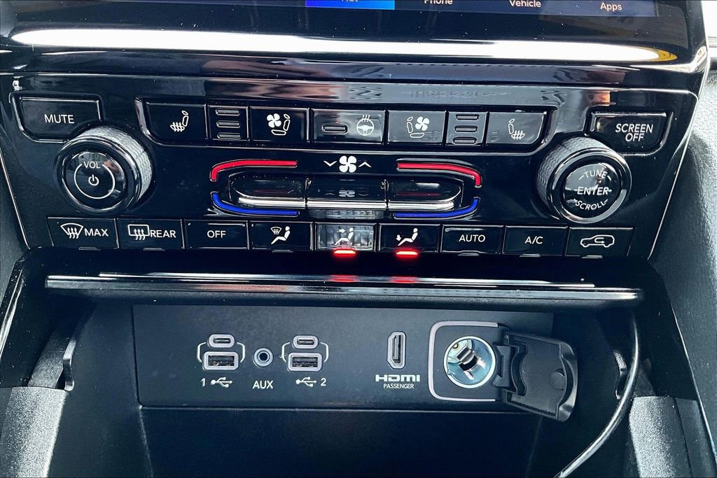 Used 2023 Jeep Grand Cherokee L Overland w/ Rear Seat Video Group I image 24