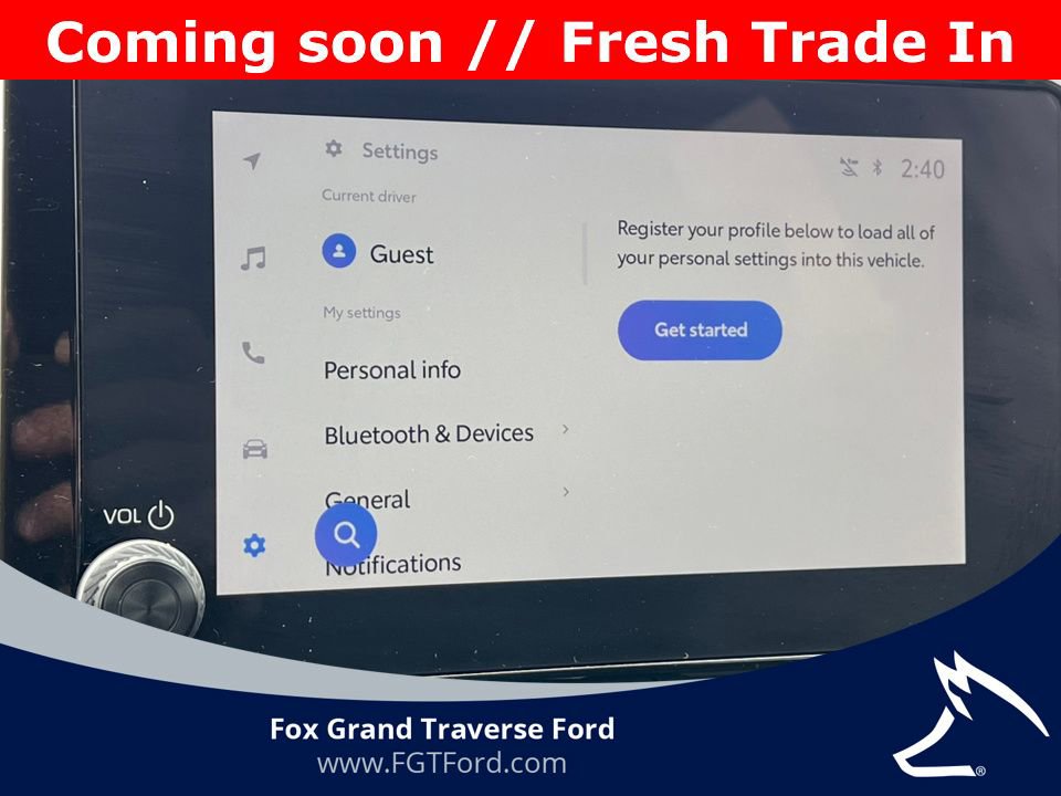 Used 2025 Toyota RAV4 XLE image 19