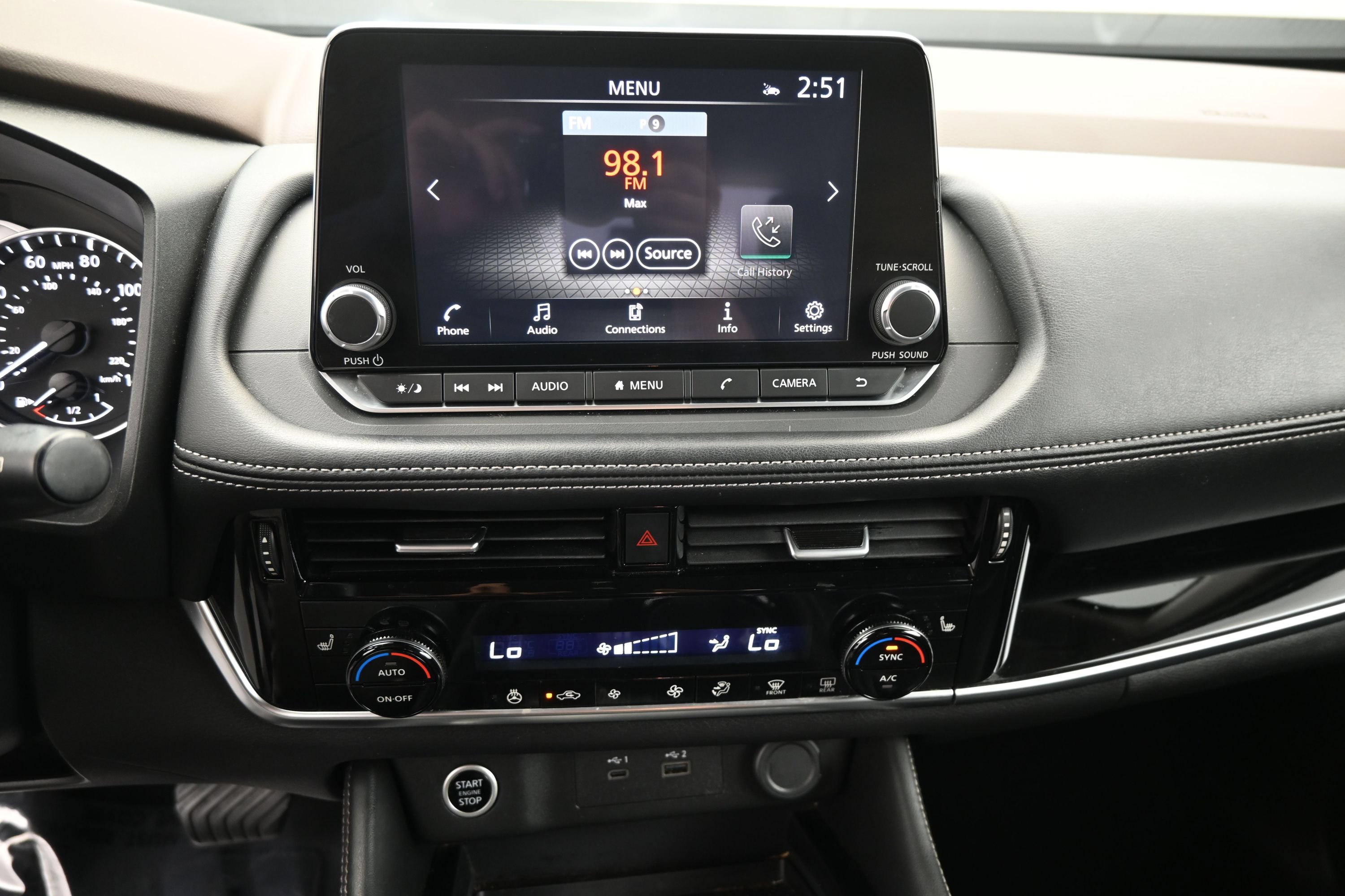 Used 2023 Nissan Rogue SL AWD/4WD image 13