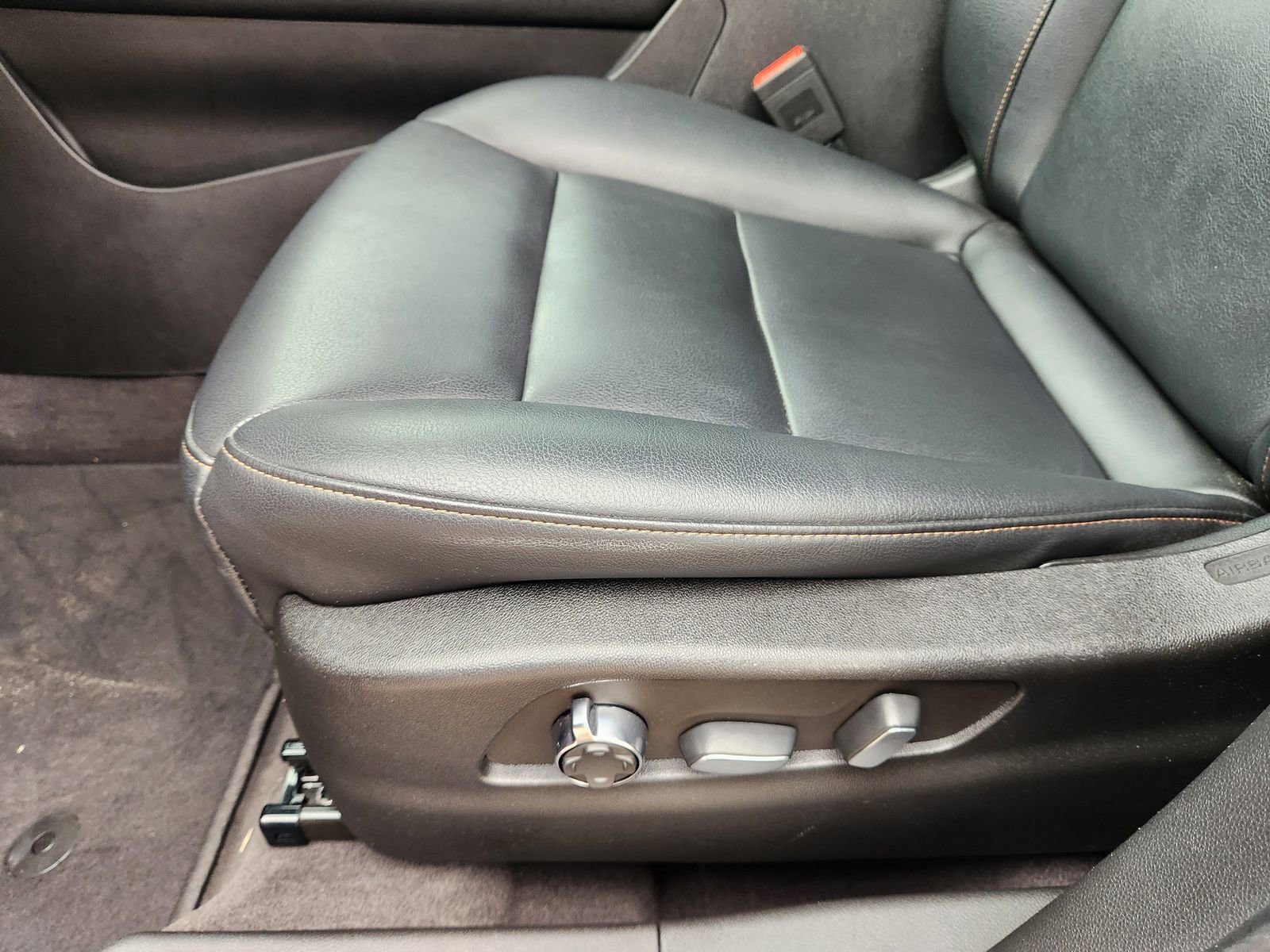 Used 2023 Cadillac XT4 Sport w/ Cold Weather Package image 24