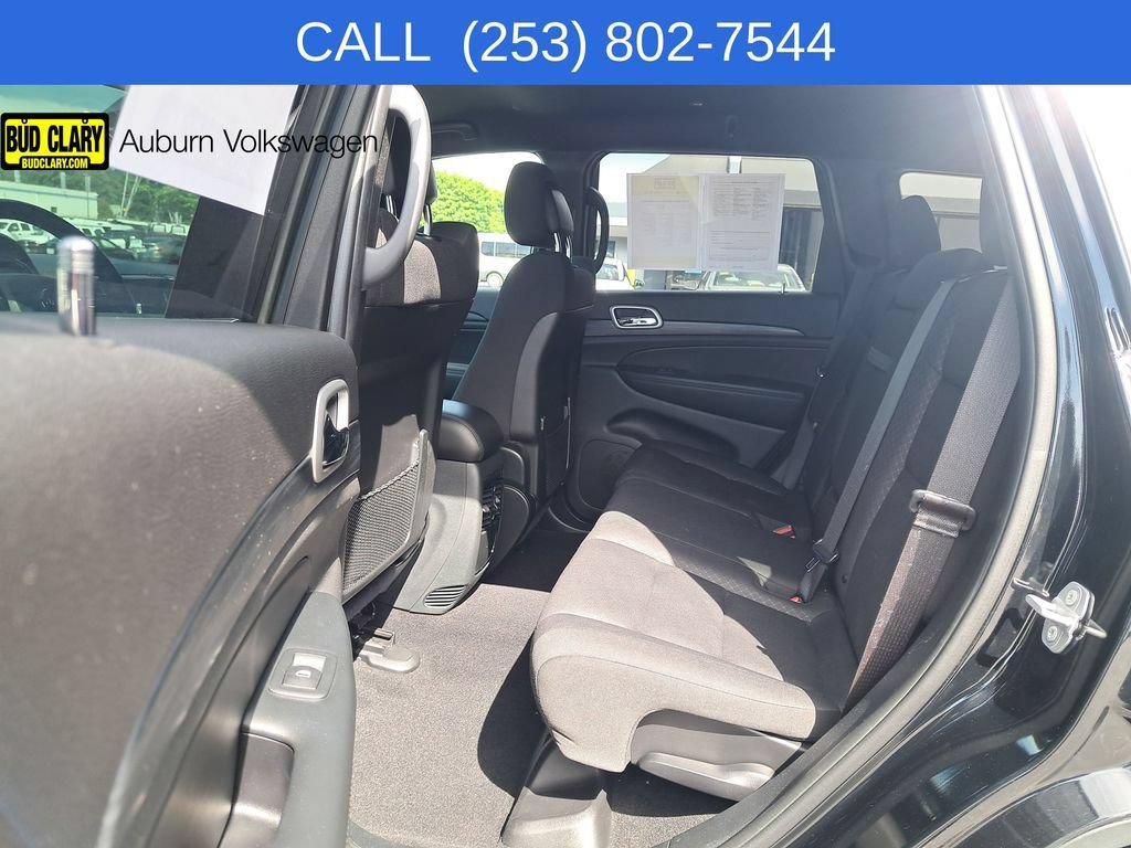 Used 2020 Jeep Grand Cherokee Laredo AWD/4WD image 12