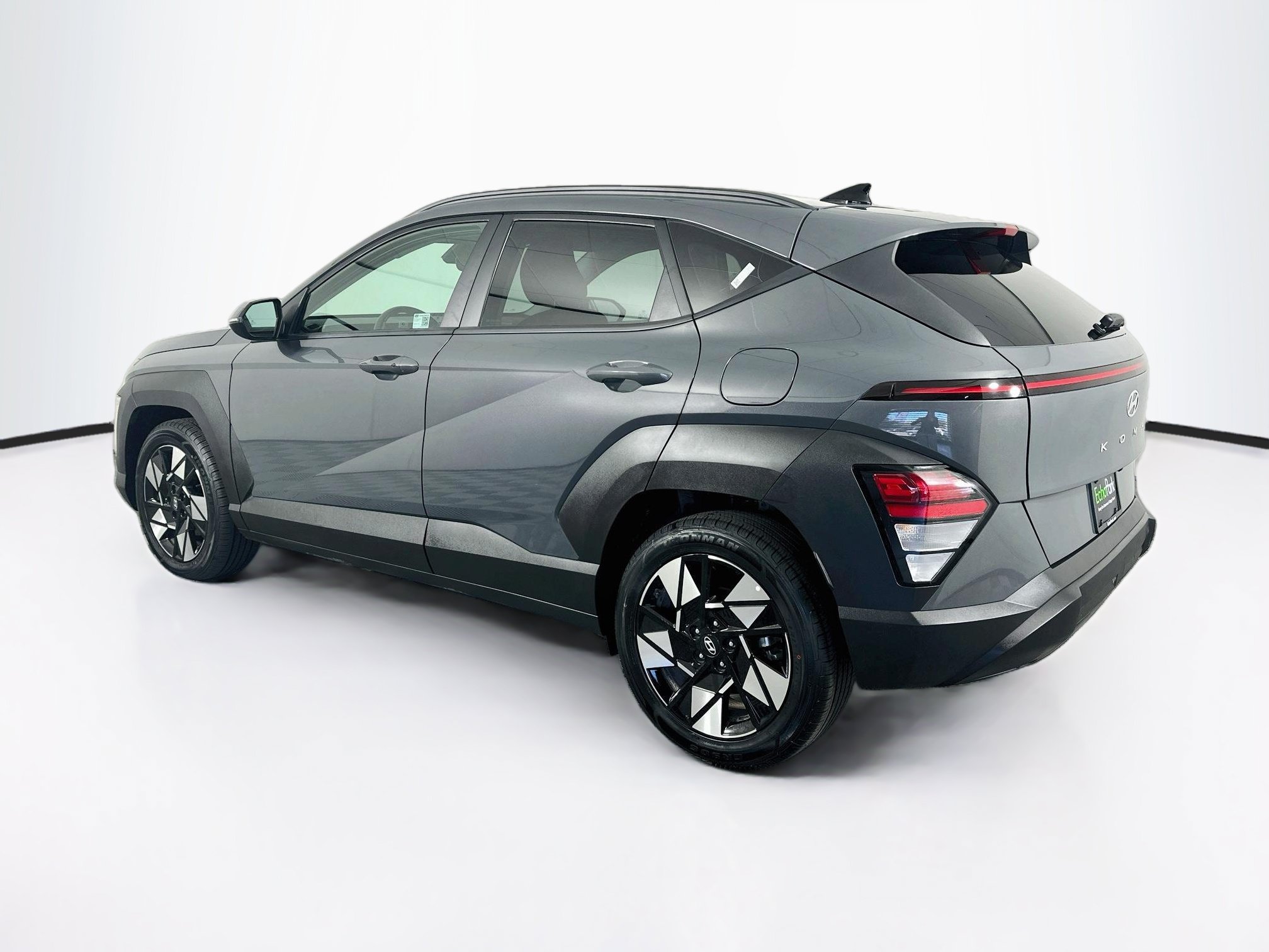 Used 2025 Hyundai Kona SEL FWD image 5