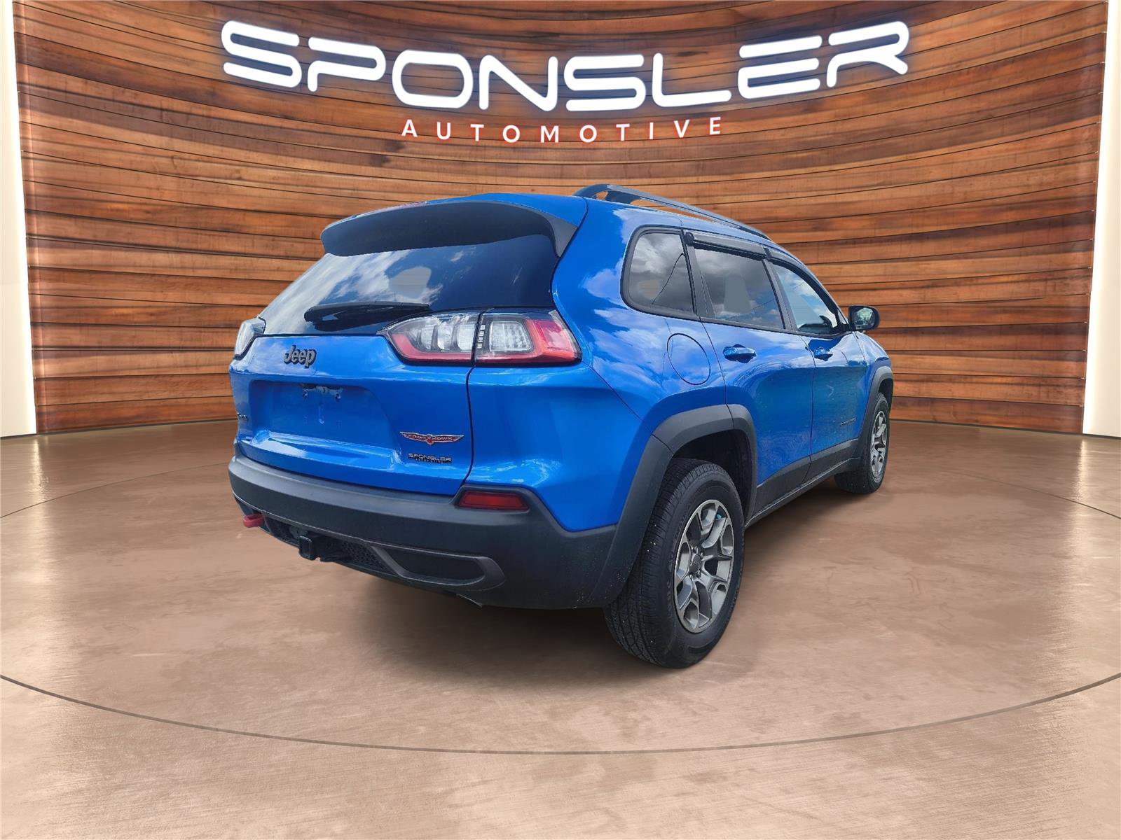 Used 2022 Jeep Cherokee Trailhawk w/ Premium Leather Package image 6