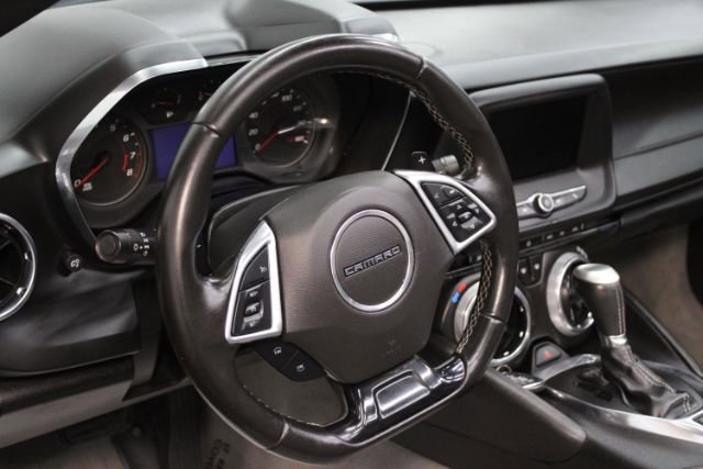 Used 2020 Chevrolet Camaro LT RWD image 11