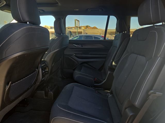 Used 2025 Jeep Grand Cherokee L Laredo w/ Luxury Tech Group I image 15