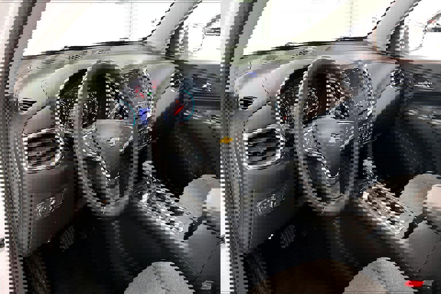 Used 2023 Chevrolet Equinox LT AWD/4WD image 2