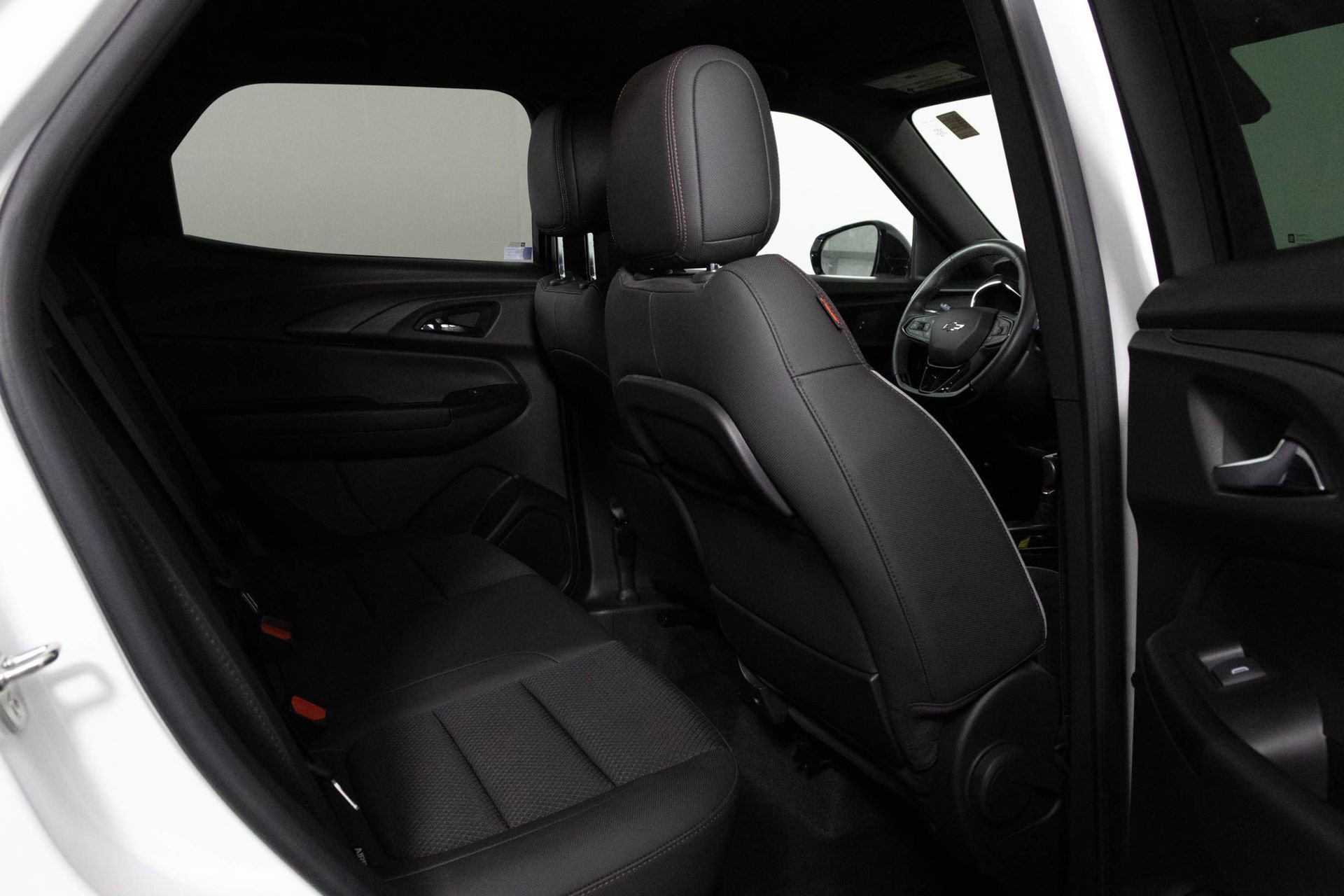 Used 2023 Chevrolet TrailBlazer RS FWD image 38