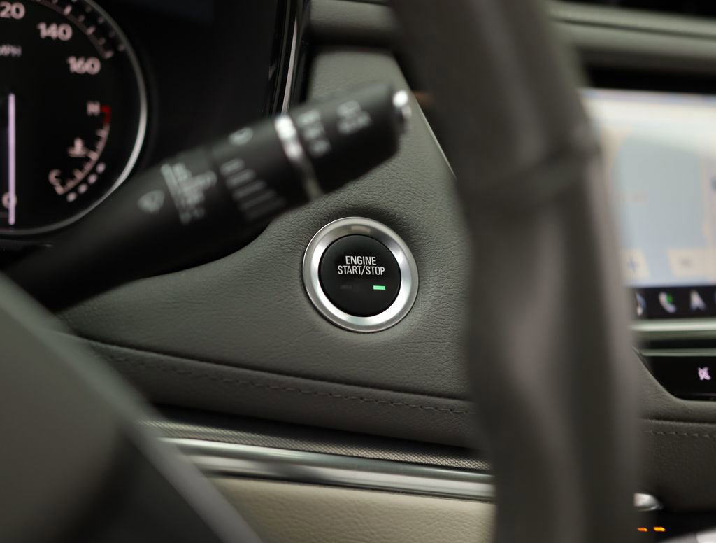 Used 2021 Cadillac XT5 Premium Luxury image 18