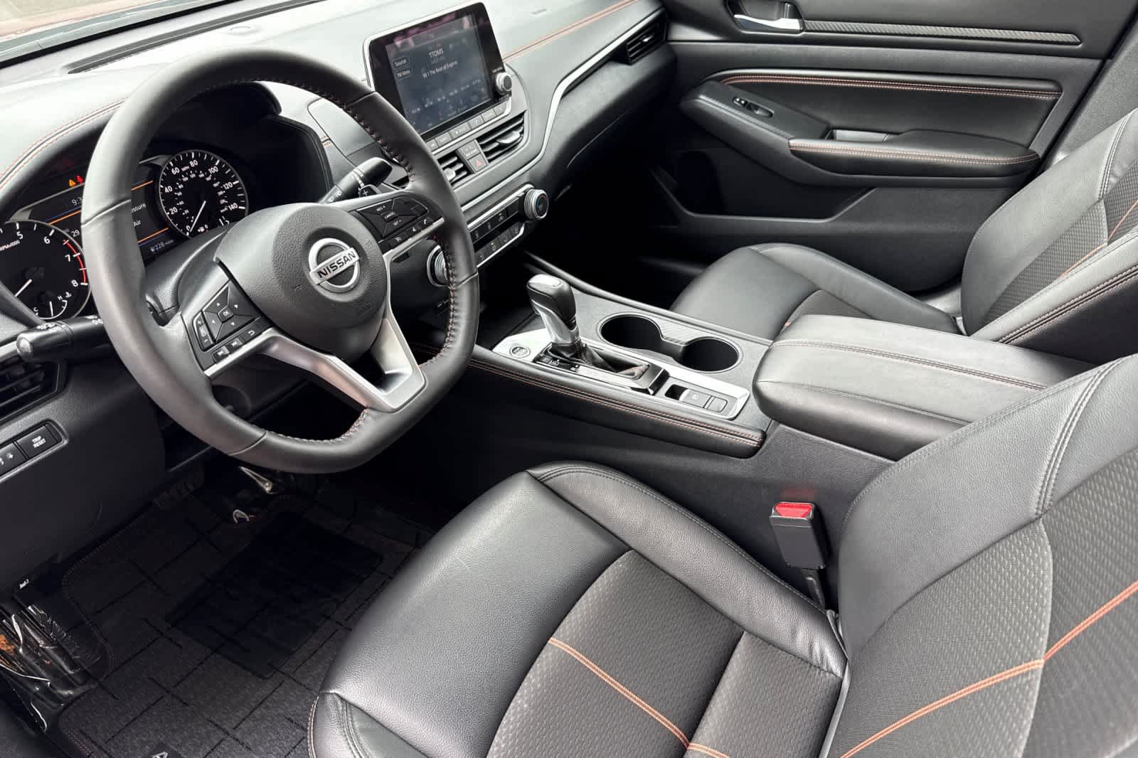 Used 2022 Nissan Altima 2.5 SR AWD/4WD image 11