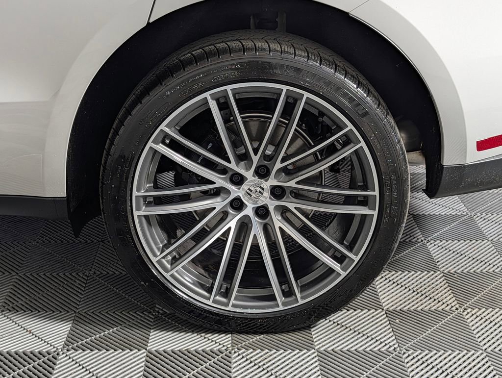 New 2026 Porsche Macan image 12