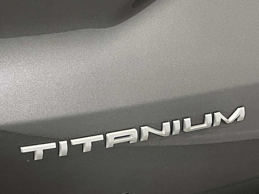 Used 2020 Ford Escape Titanium AWD/4WD image 11