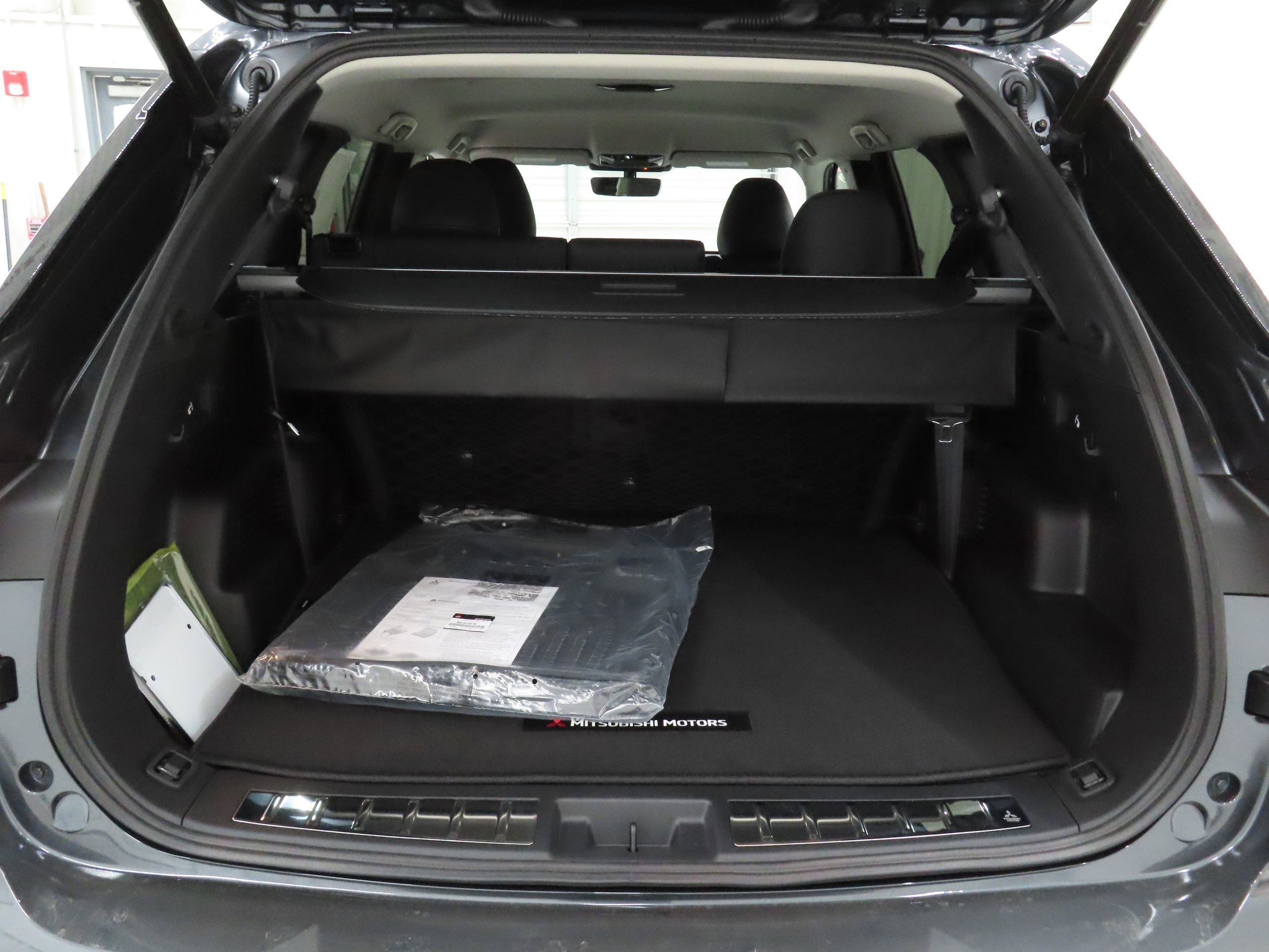 New 2026 Mitsubishi Outlander SE image 22