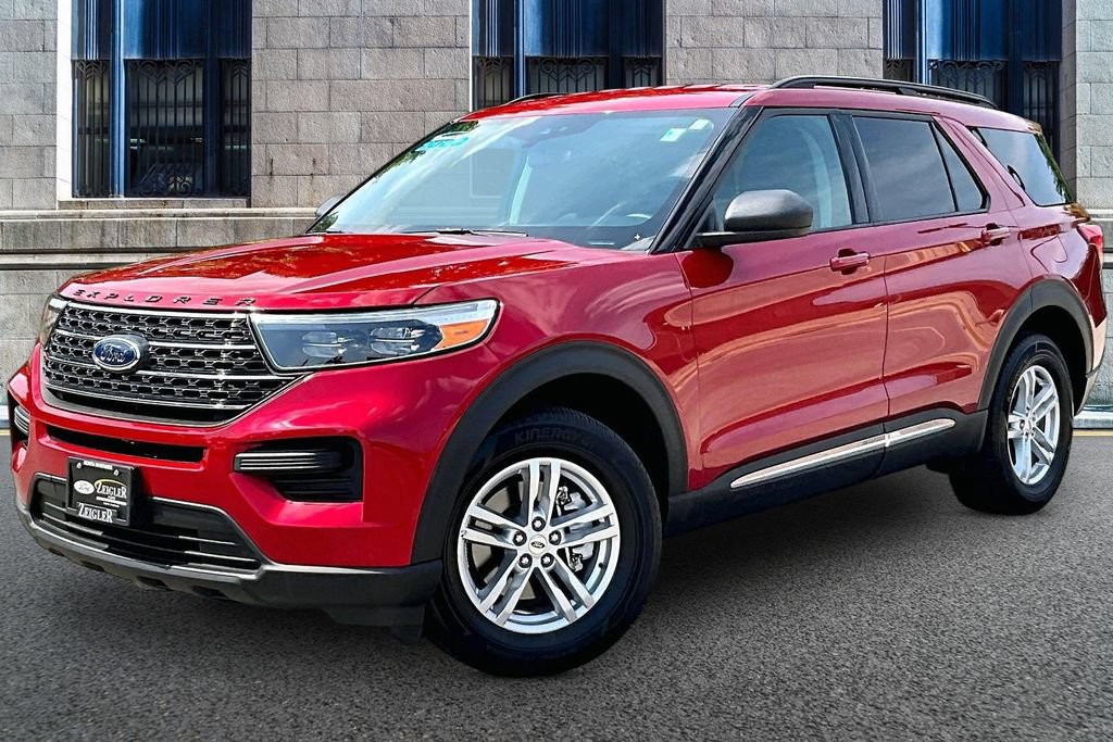 Certified 2023 Ford Explorer XLT AWD/4WD image 2
