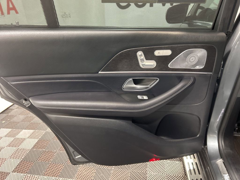 Used 2020 Mercedes-Benz GLS 450 4MATIC image 21