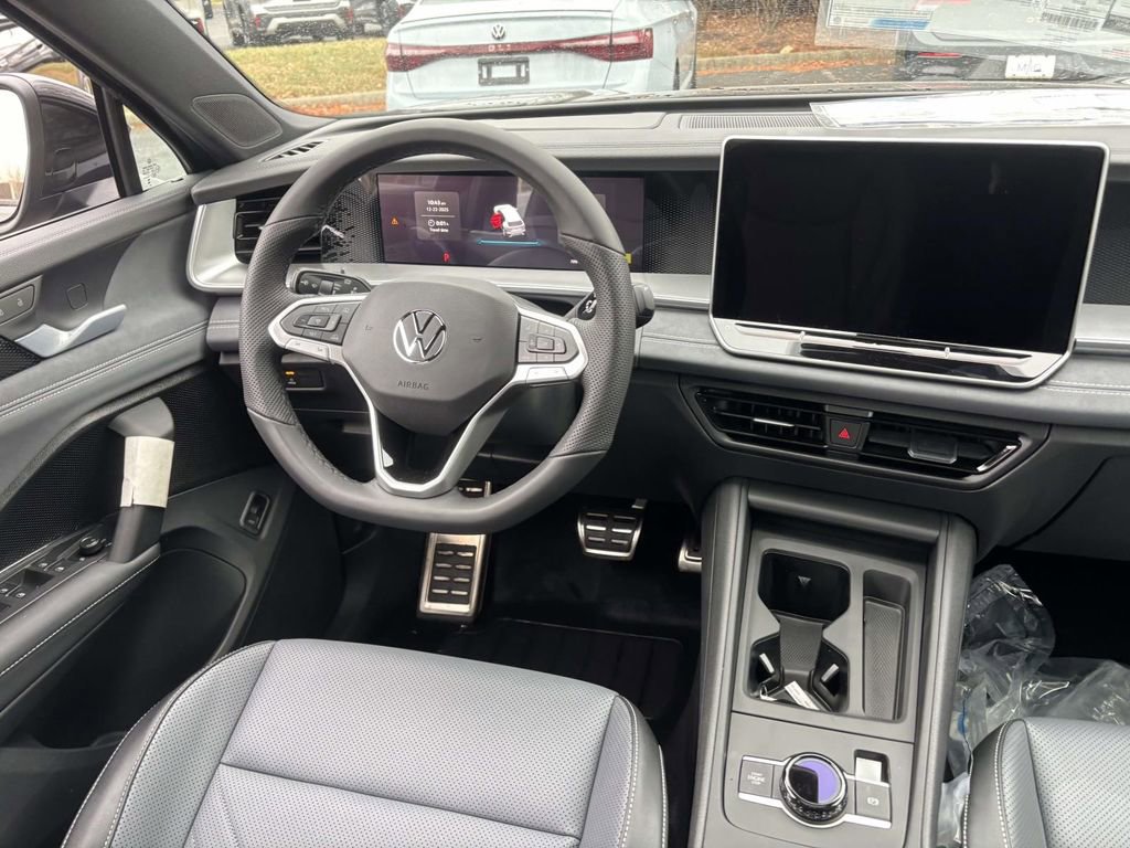 New 2026 Volkswagen Tiguan SE R-Line image 31