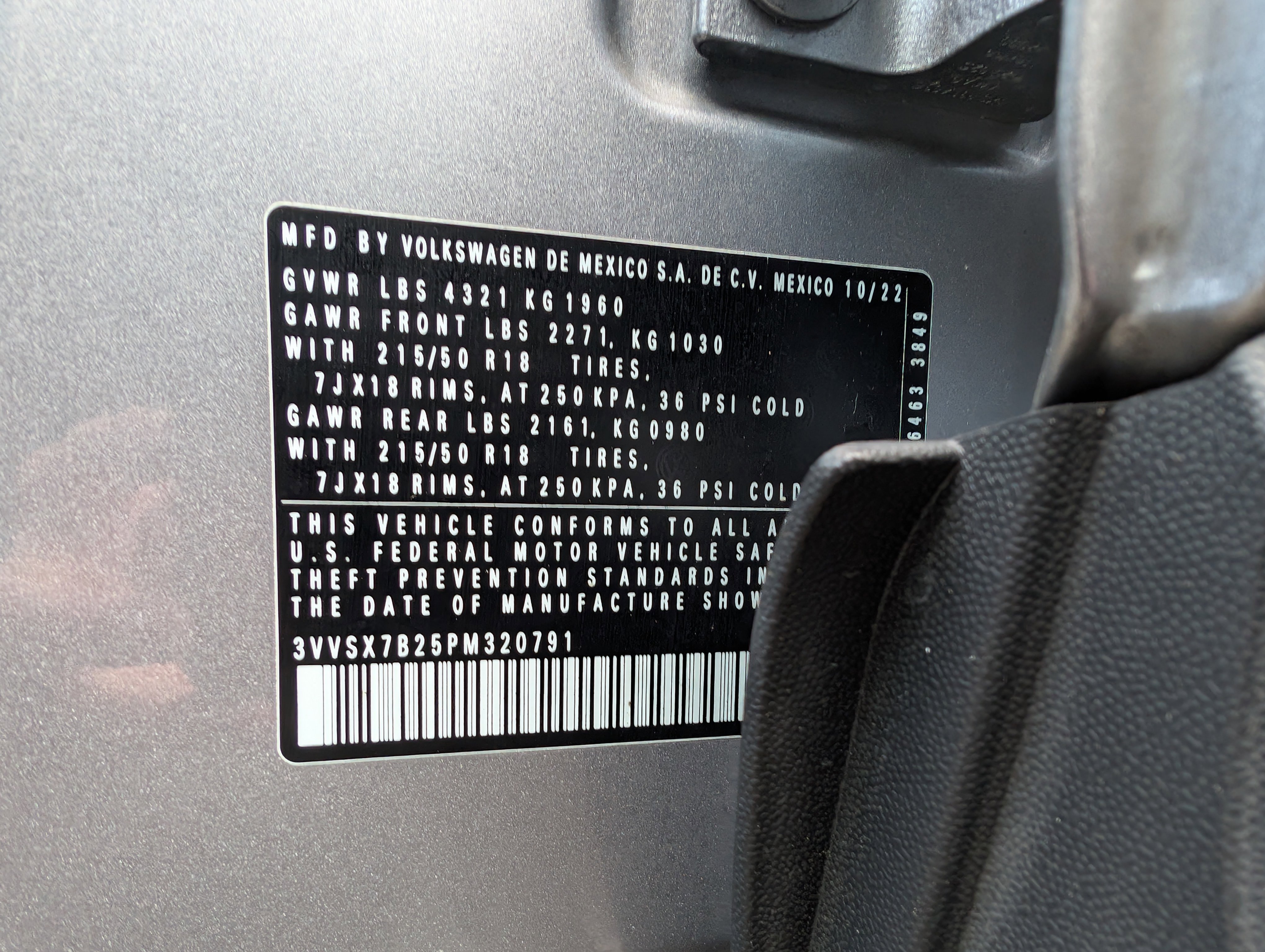 Used 2023 Volkswagen Taos SE w/ Black Wheel Package image 33