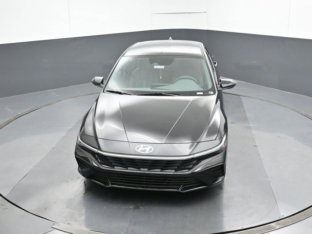 New 2026 Hyundai Elantra SE image 17