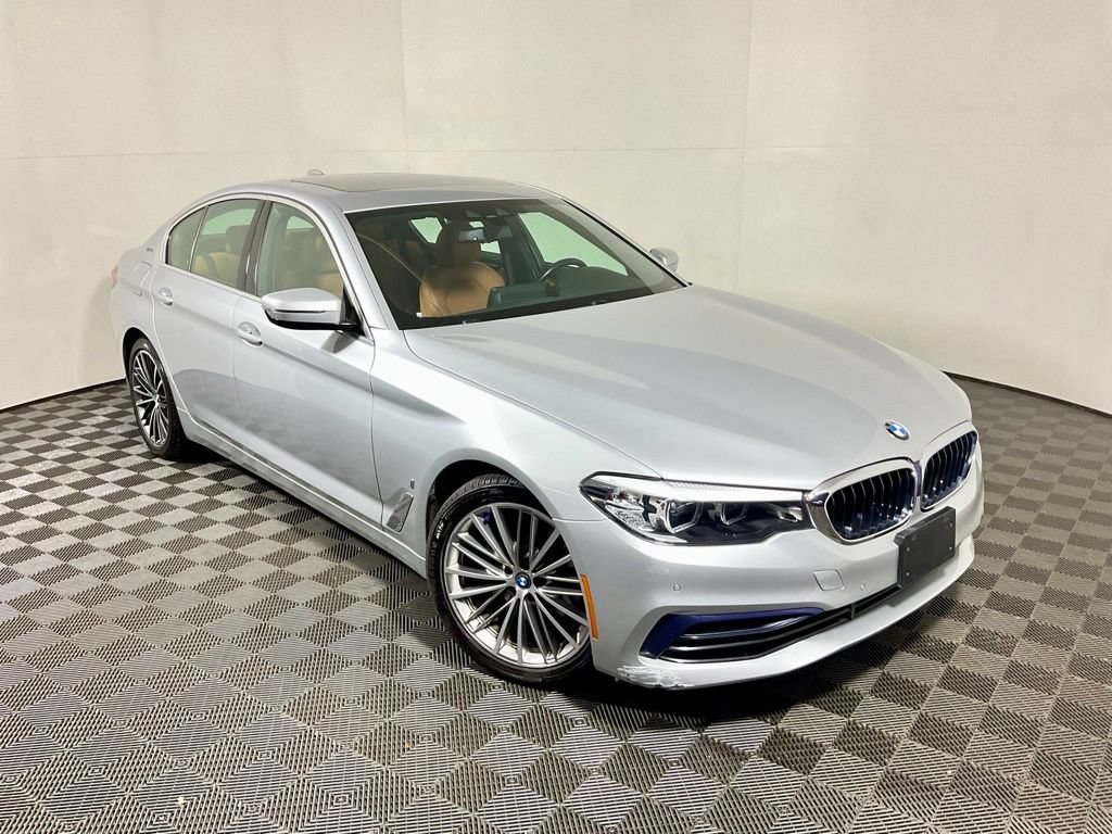 Used 2019 BMW 530e xDrive w/ Convenience Package AWD/4WD image 8