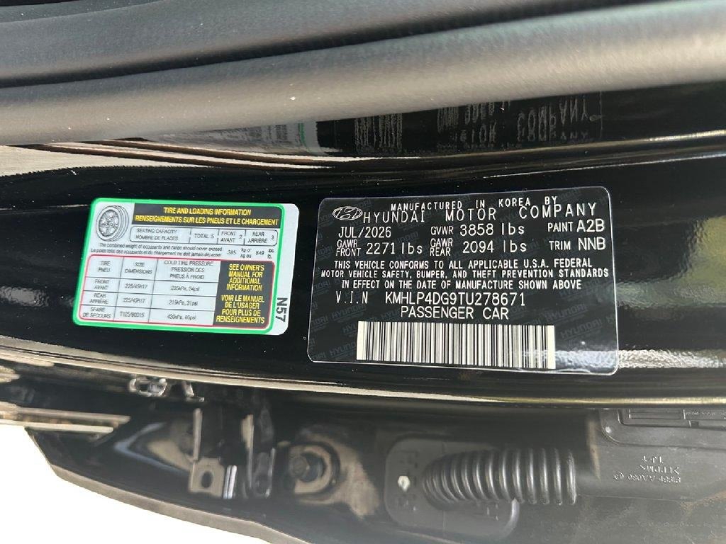New 2026 Hyundai Elantra Limited FWD image 25