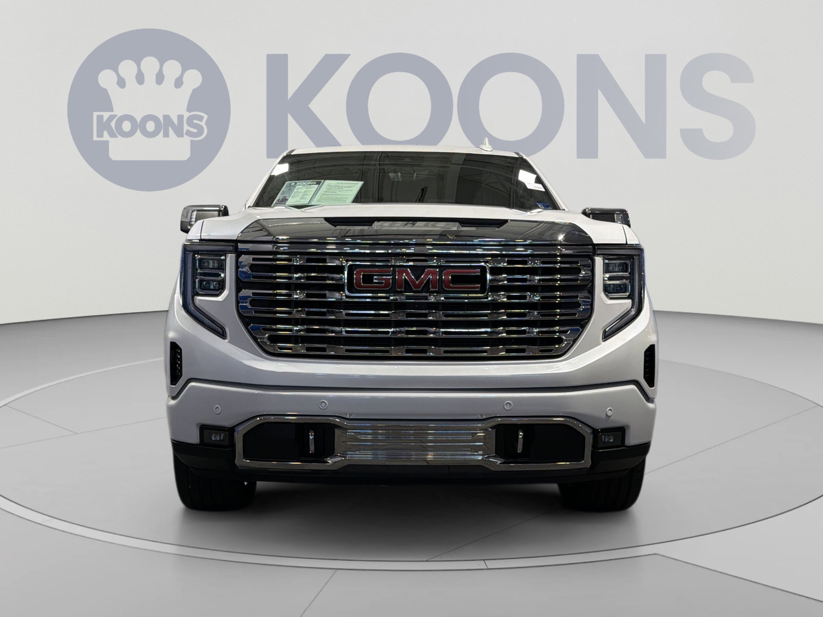 Used 2025 GMC Sierra 1500 Denali w/ Denali Reserve Package AWD/4WD image 11