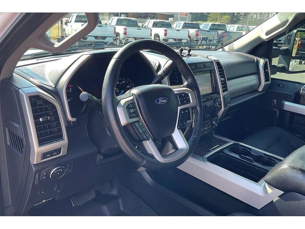 Used 2019 Ford F250 Lariat w/ Lariat Ultimate Package AWD/4WD image 16