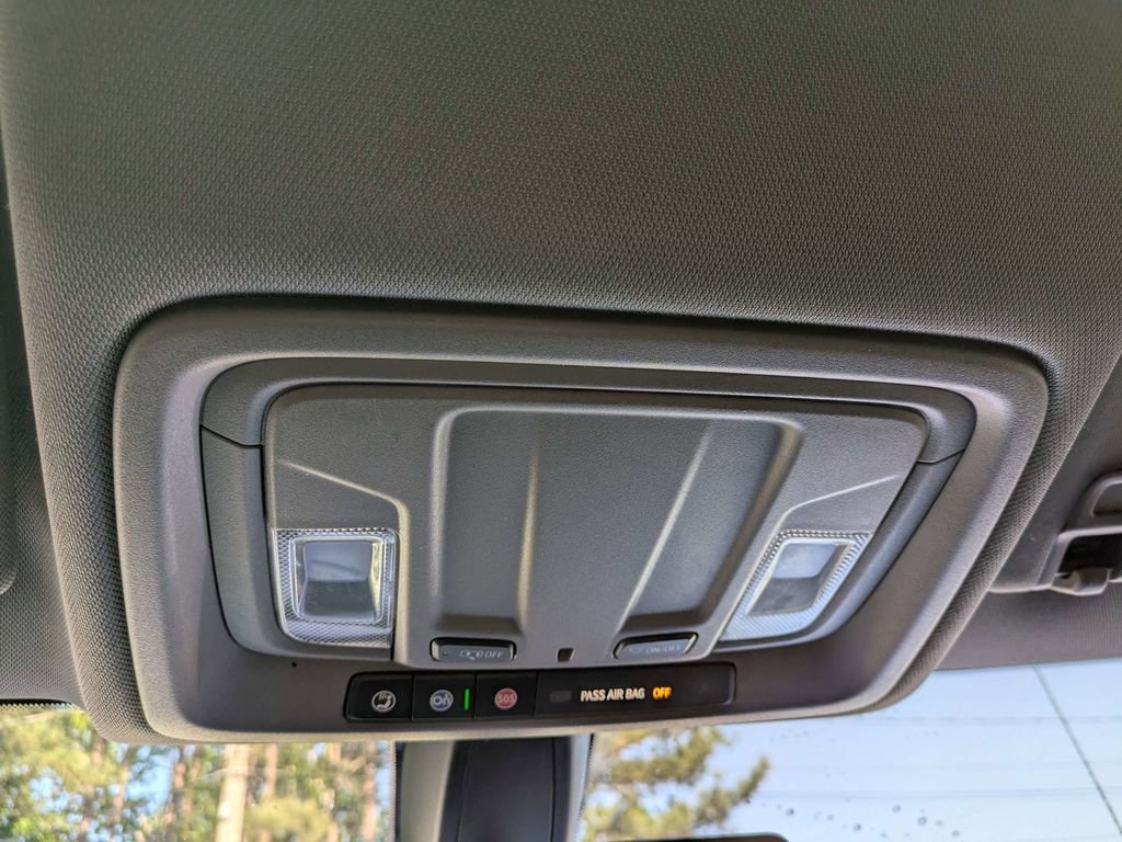 Used 2020 Chevrolet Silverado 1500 Custom w/ Custom Value Package RWD image 22