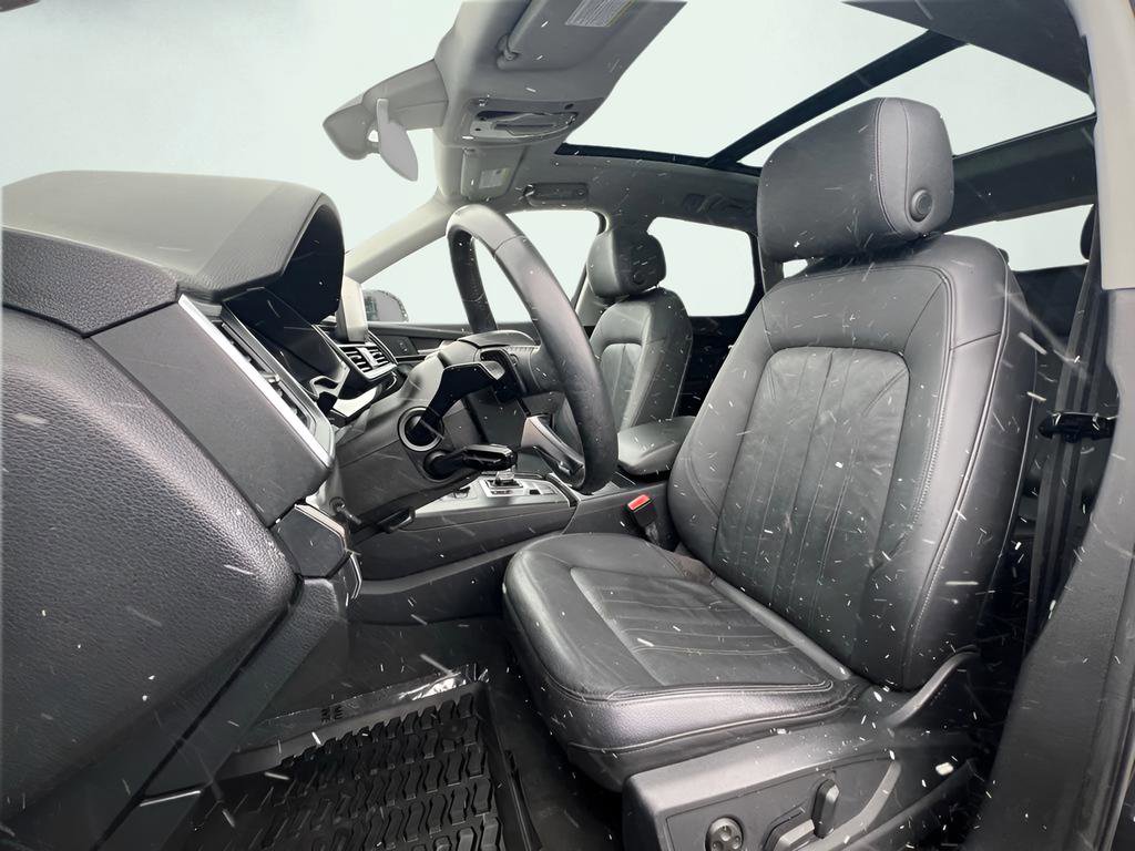 Used 2019 Audi Q5 2.0T Premium w/ Convenience Package image 15