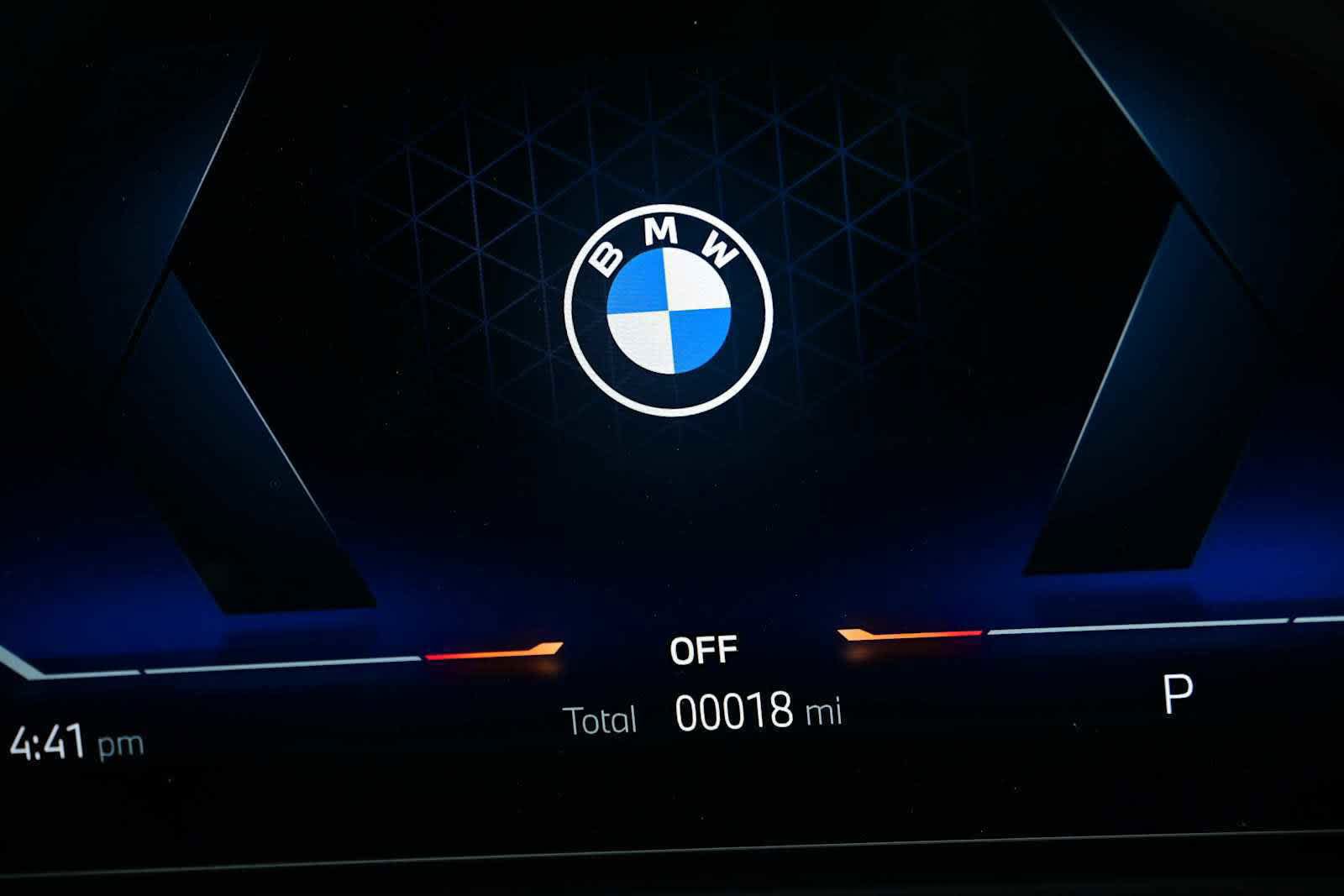 Used 2025 BMW 330i Sedan w/ Convenience Package RWD image 22