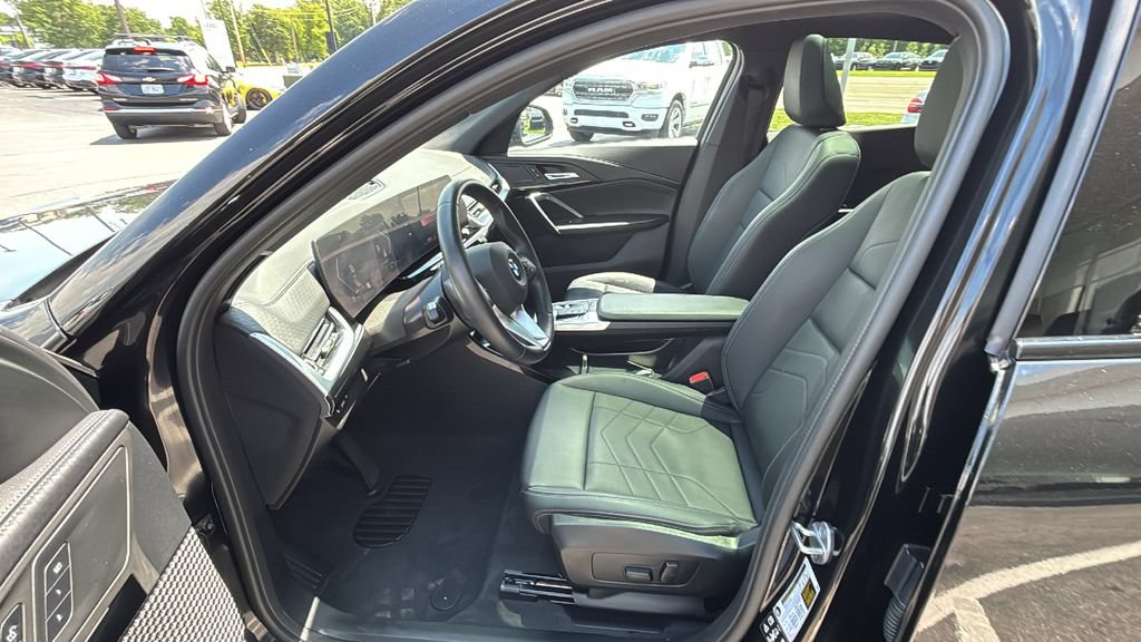 Used 2026 BMW X2 xDrive28i AWD/4WD image 24