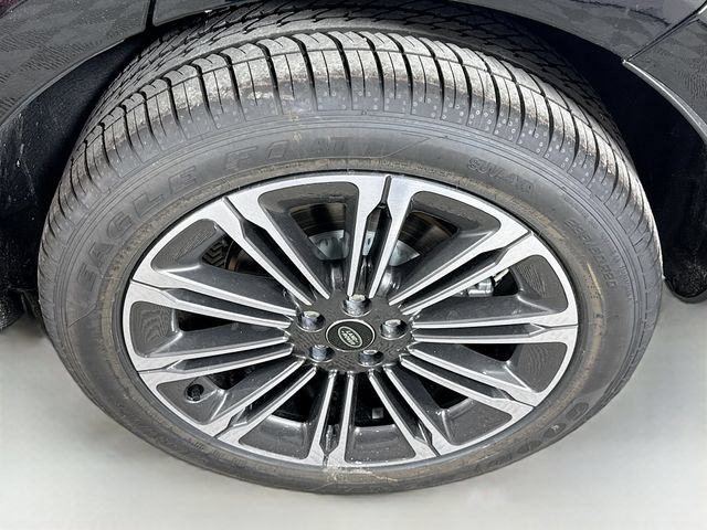 Used 2026 Land Rover Range Rover Evoque S AWD/4WD image 33