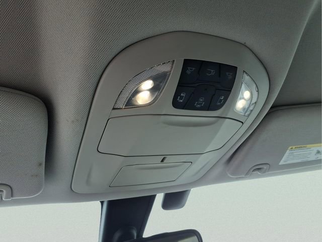 Used 2017 Chrysler Pacifica Touring-L w/ Tire & Wheel Group image 25