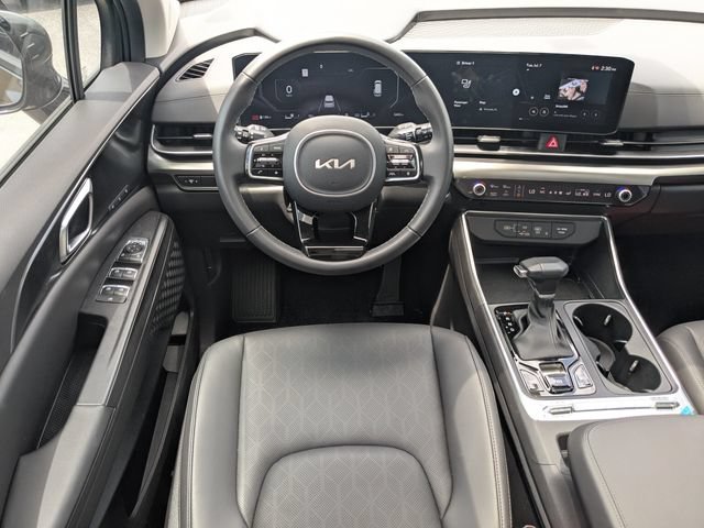 Certified 2026 Kia Carnival SX w/ SX Dark Edition Package FWD image 17