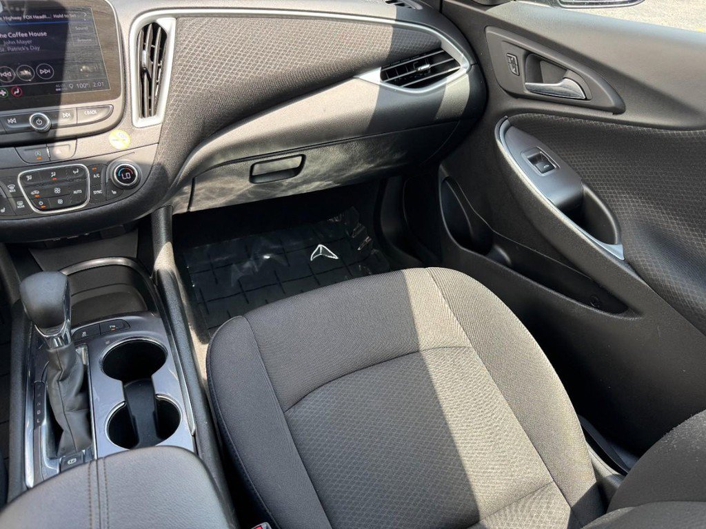 Used 2024 Chevrolet Malibu LT image 15