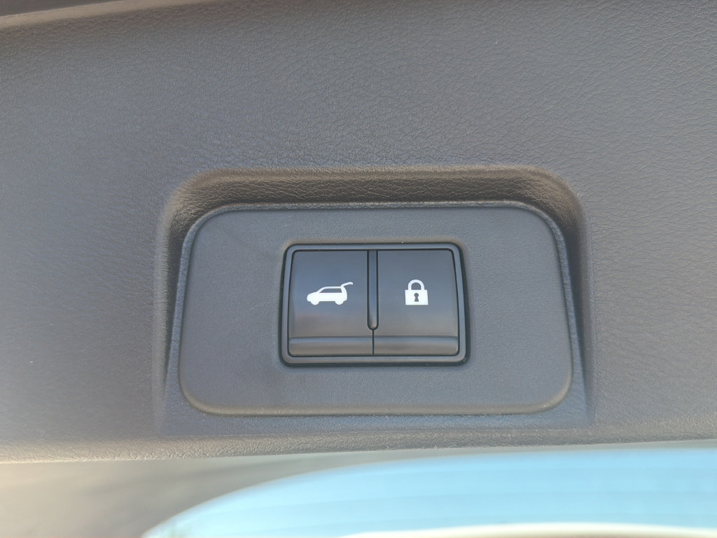 Certified 2024 Nissan Rogue SV AWD/4WD image 17