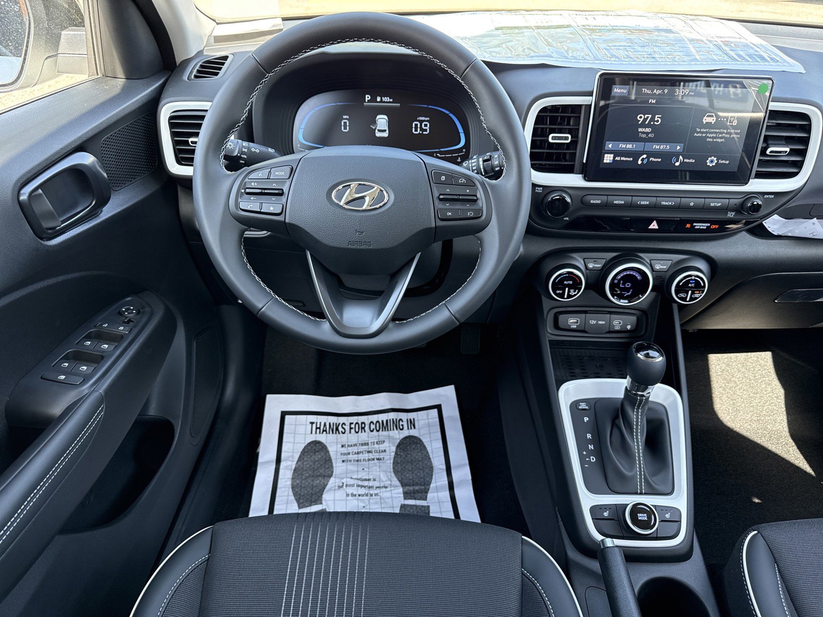 New 2026 Hyundai Venue SEL image 14