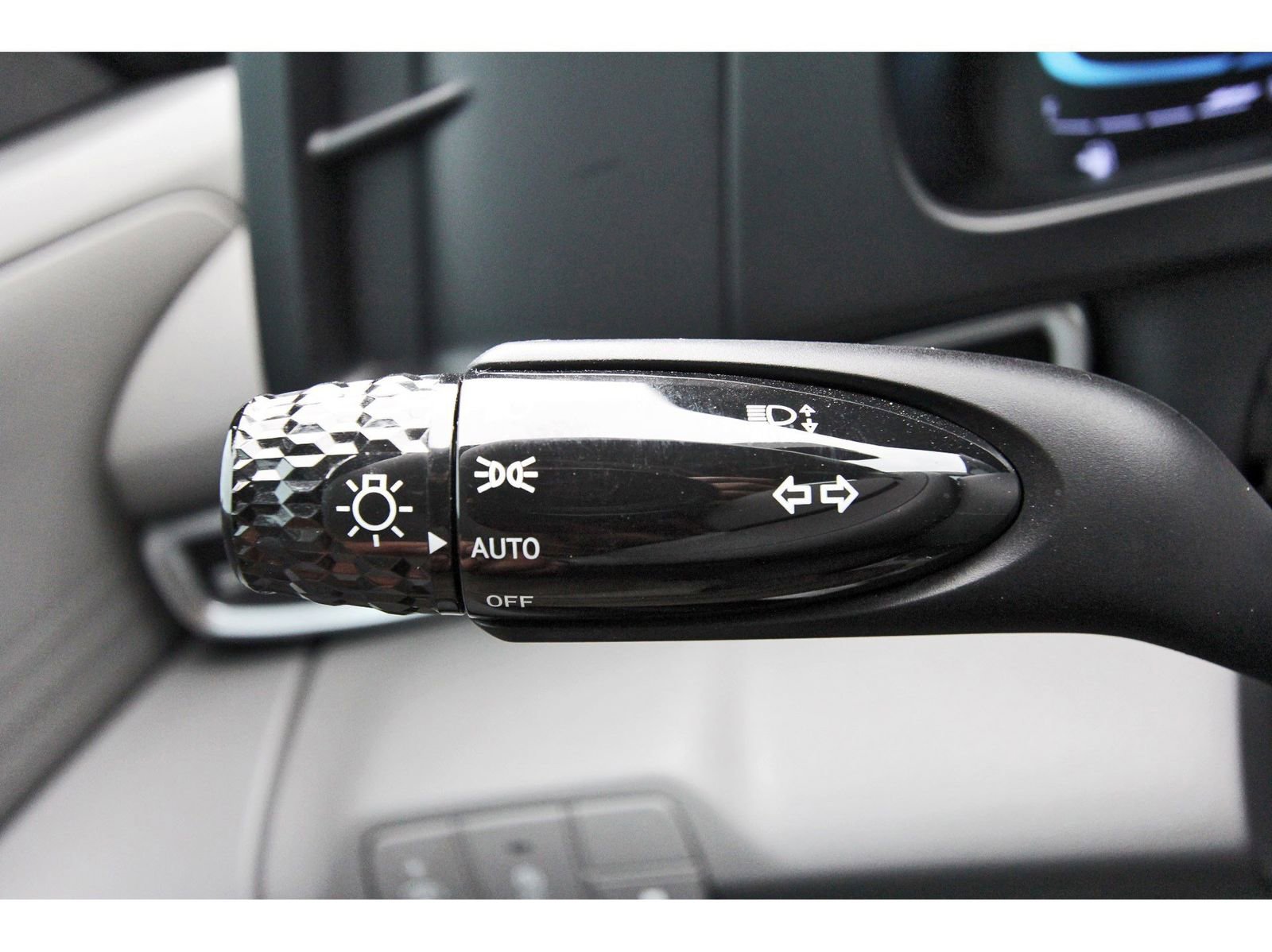Used 2025 Hyundai Elantra SE FWD image 21