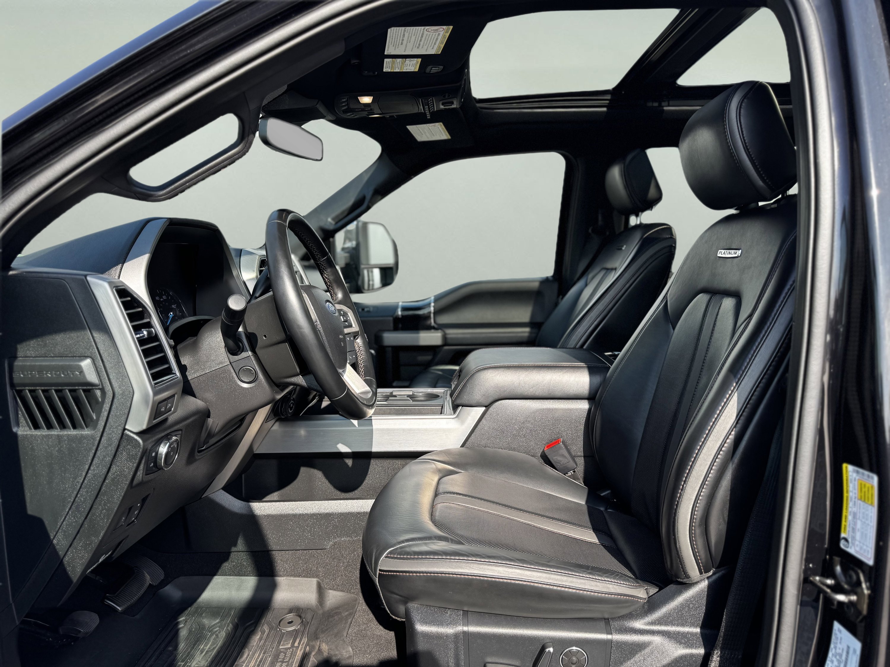 Used 2021 Ford F250 Platinum w/ FX4 Off-Road Package image 12