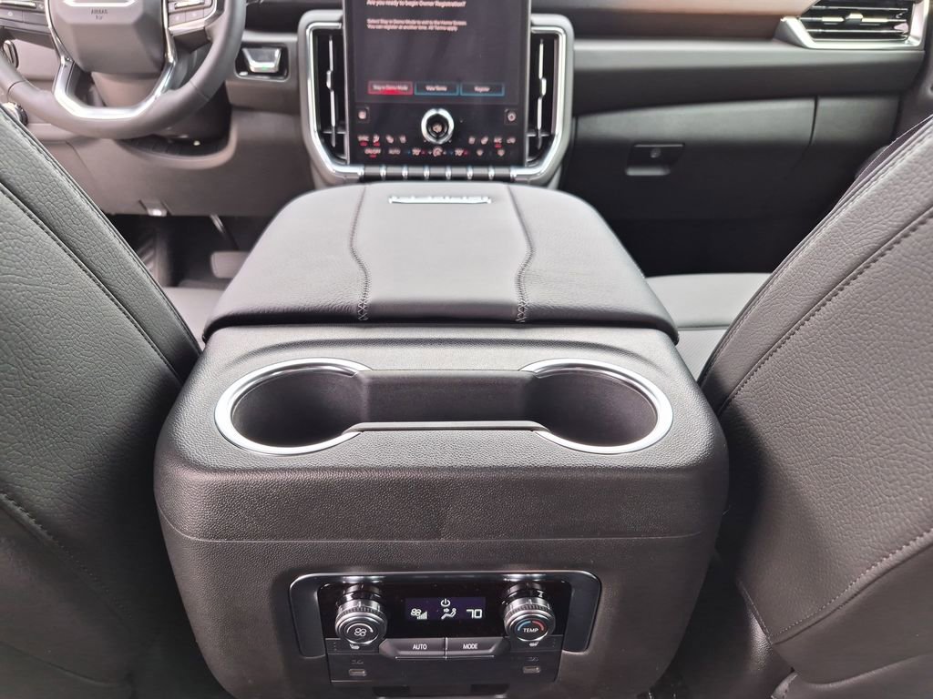 New 2026 GMC Yukon XL Denali w/ Sun & Power Step Package AWD/4WD image 37