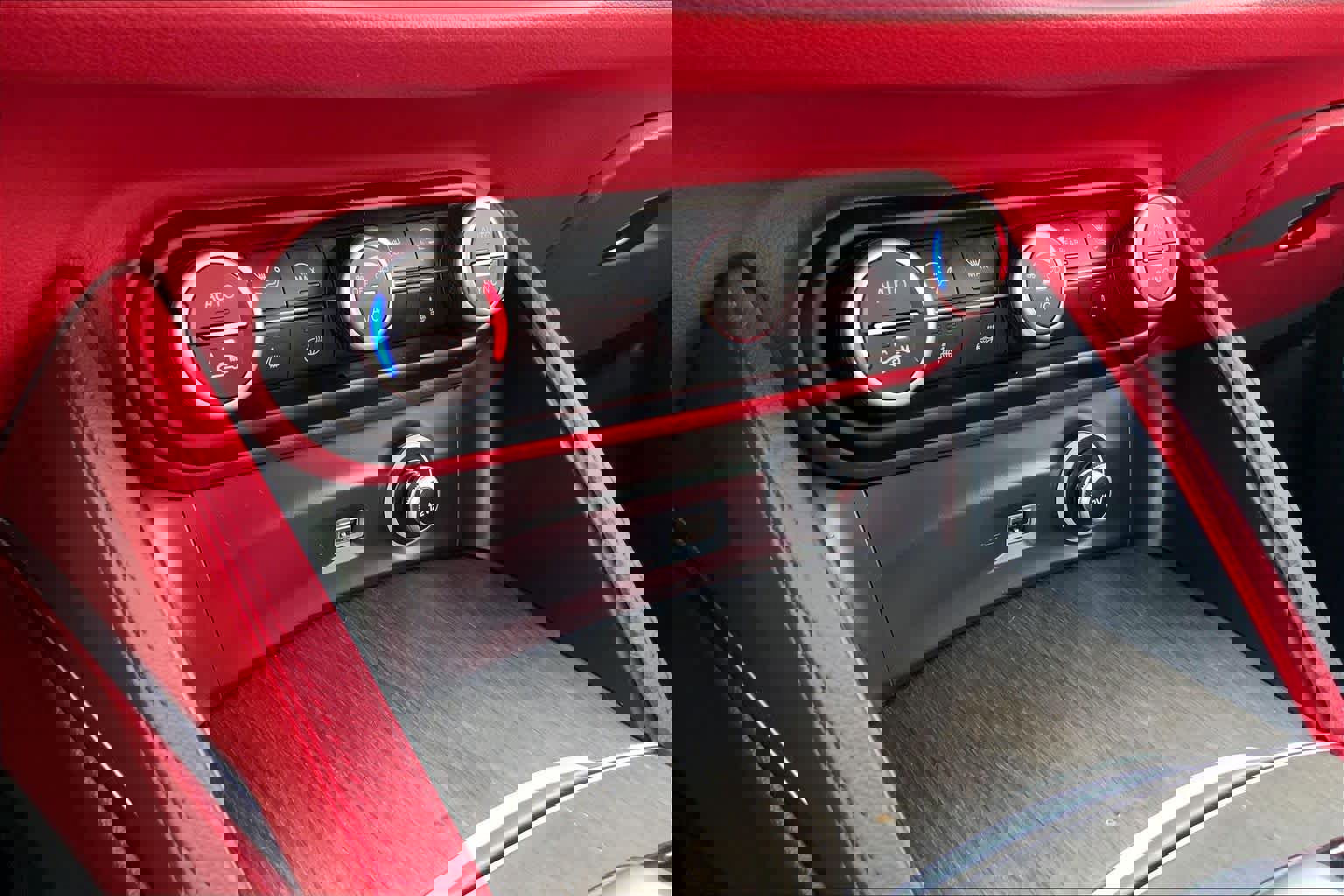 Used 2021 Alfa Romeo Stelvio Ti w/ Nero Edizione image 34