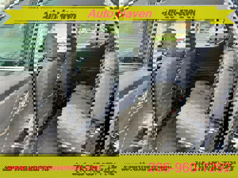 Used 2018 Chevrolet Traverse LS image 9