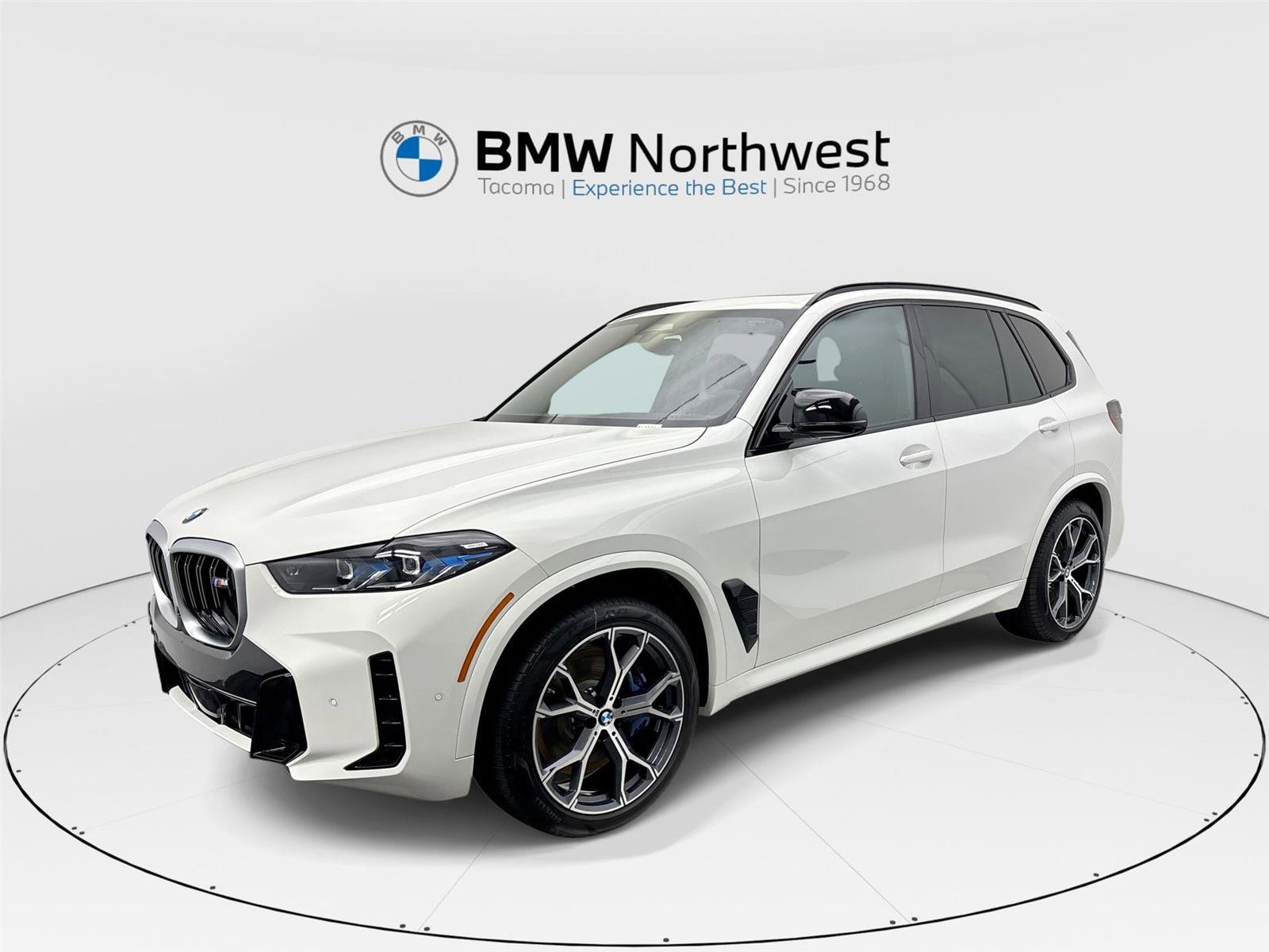 New 2026 BMW X5 M60i image 1
