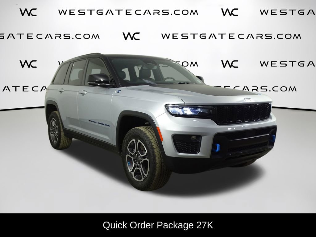 Used 2022 Jeep Grand Cherokee Trailhawk image 2