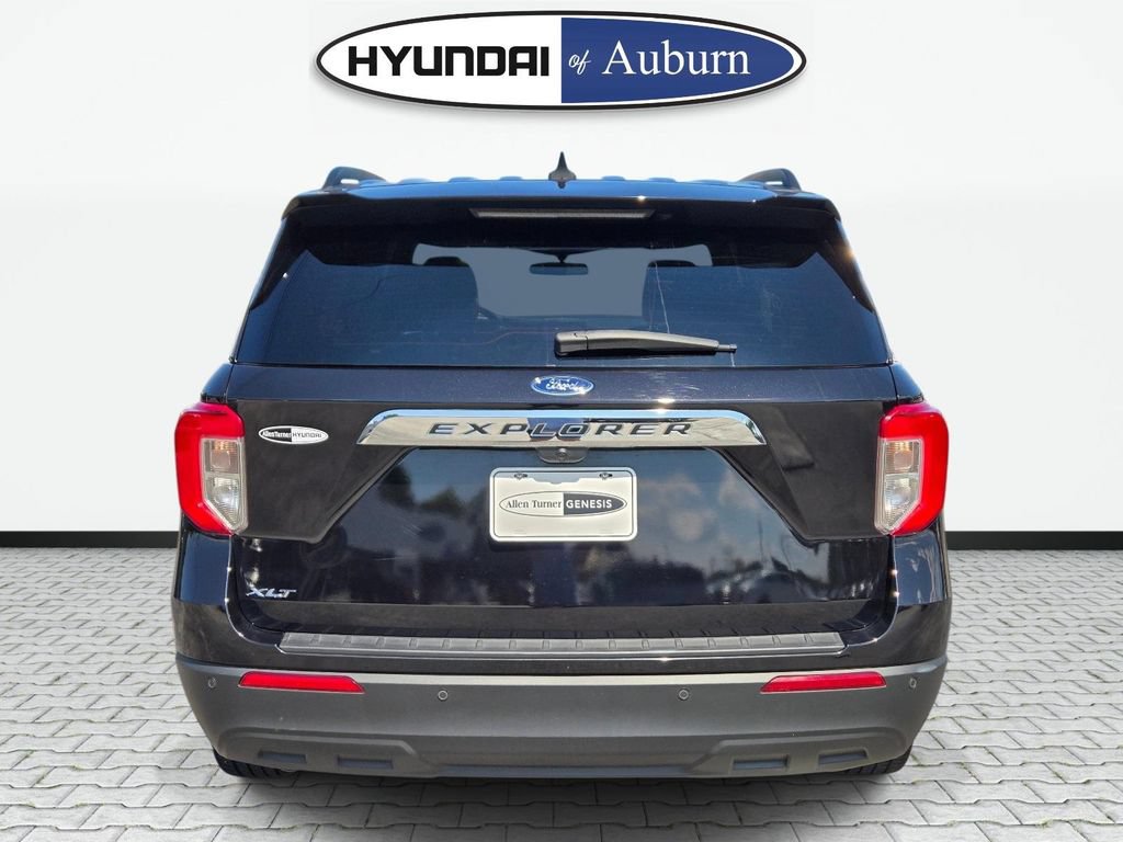 Used 2024 Ford Explorer XLT RWD image 6